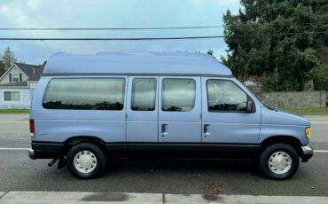 Ford-club-wagon-1995-blue-2