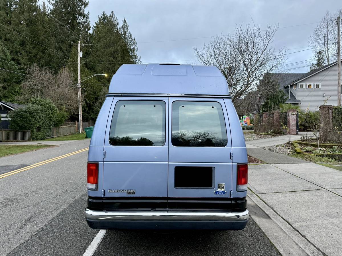 Ford-club-wagon-1995-blue-3