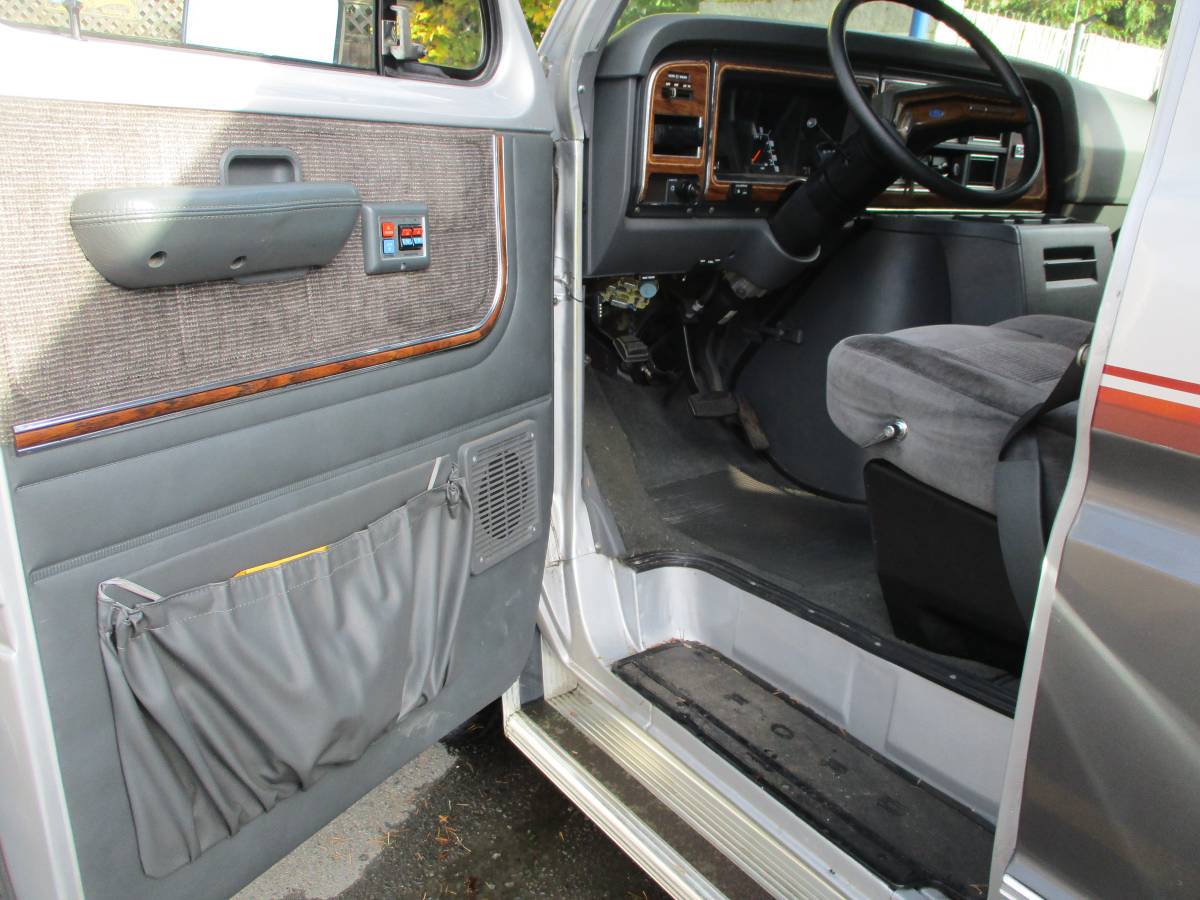 Ford-club-wagon-econoline-1991-3