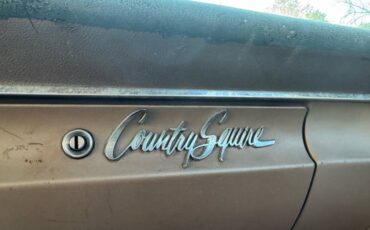 Ford-country-square-1961-10