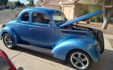 Ford-coupe-1937-blue-3