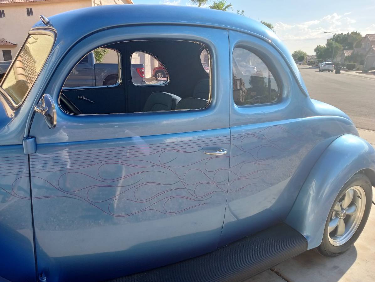 Ford-coupe-1937-blue-4