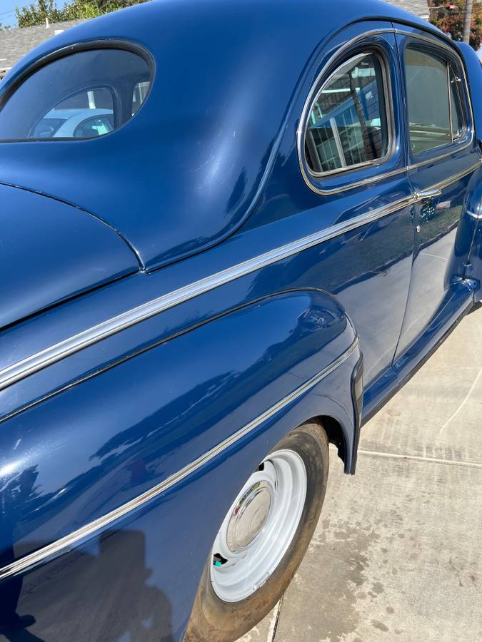Ford-coupe-1946-blue-1