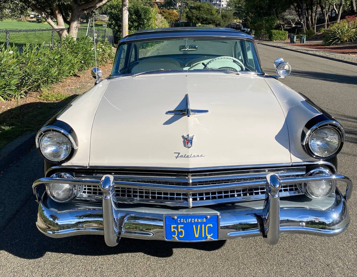 Ford-crown-victoria-1955-1