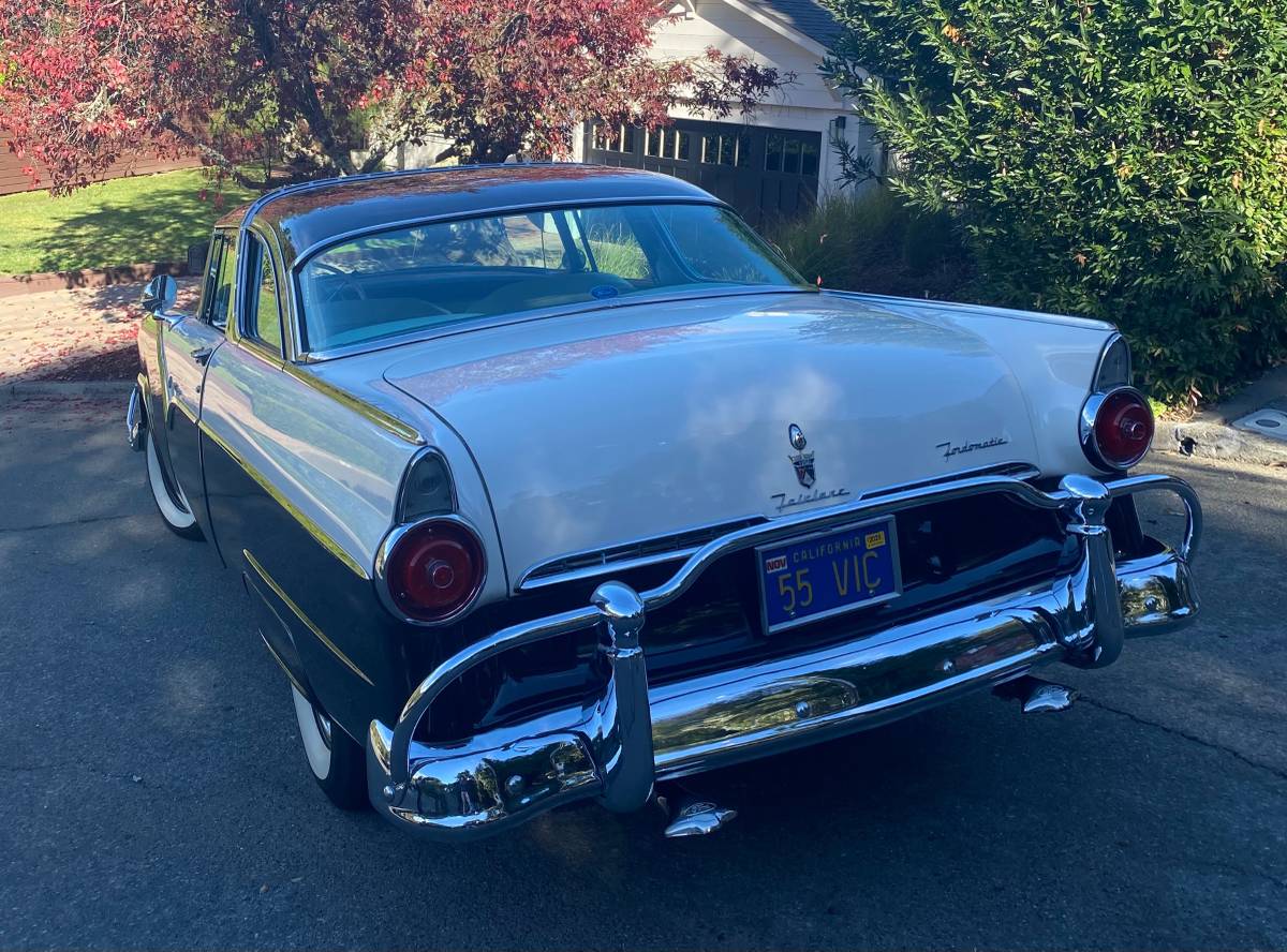 Ford-crown-victoria-1955-10