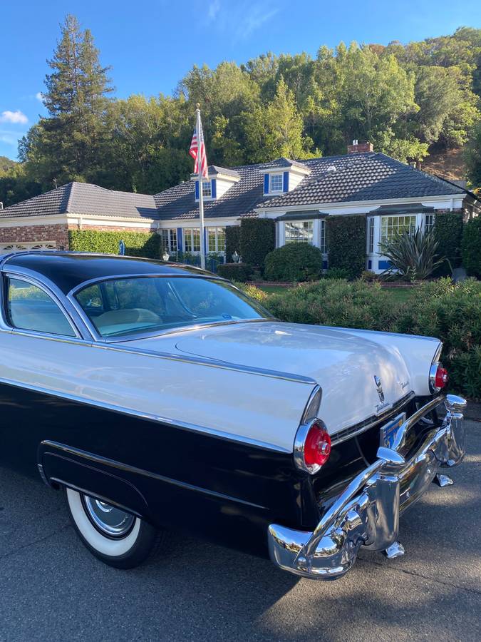 Ford-crown-victoria-1955-7