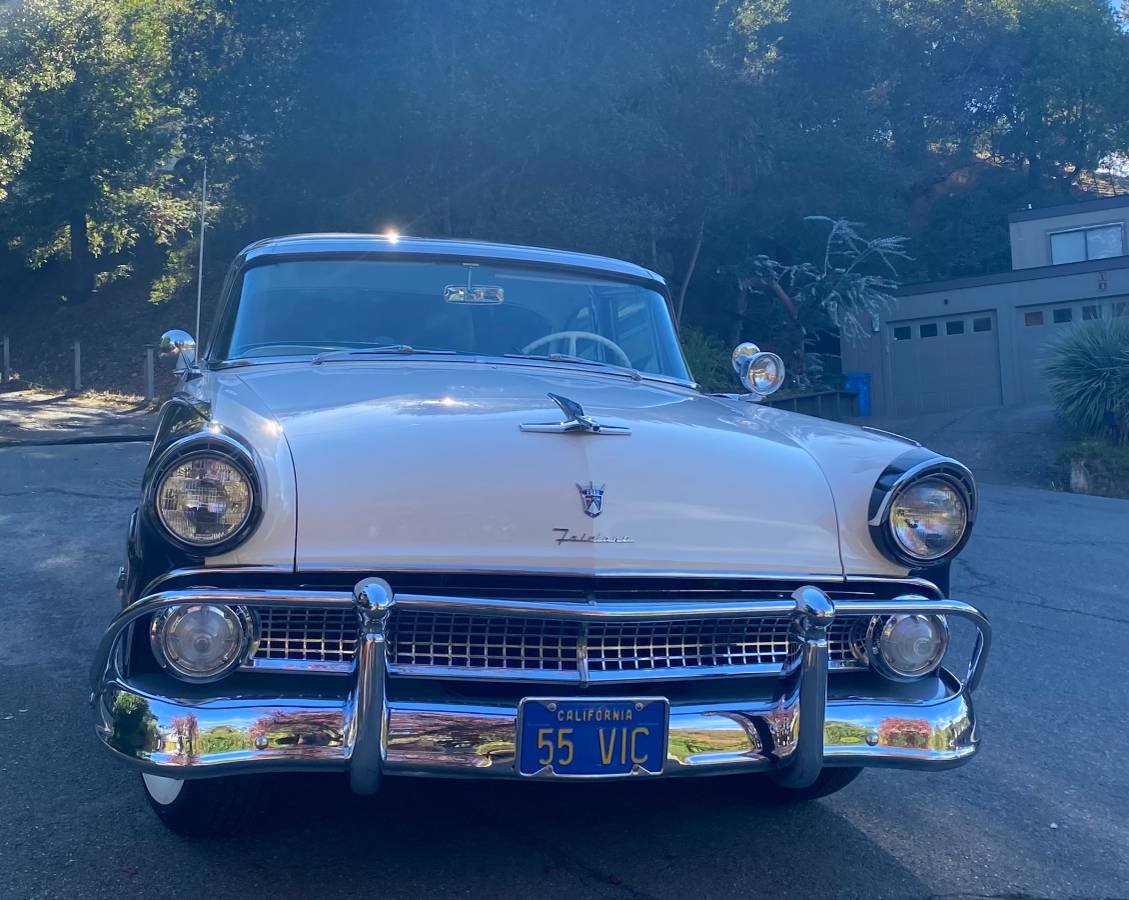 Ford-crown-victoria-1955-9