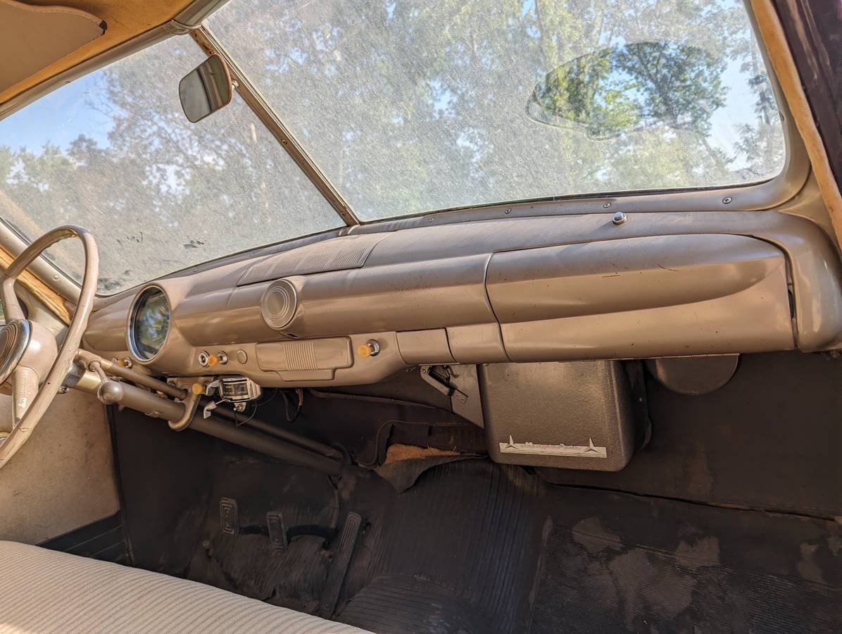 Ford-custom-1950-black-3