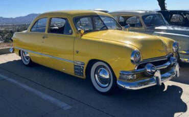 Ford-custom-deluxe-2dr-coupe-1951-yellow-6
