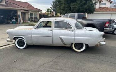 Ford-customline-1952-silver