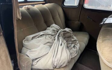 Ford-deluxe-1937-black-12