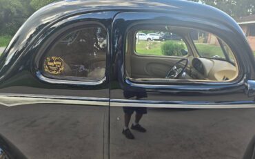 Ford-deluxe-coupe-1940-black-10