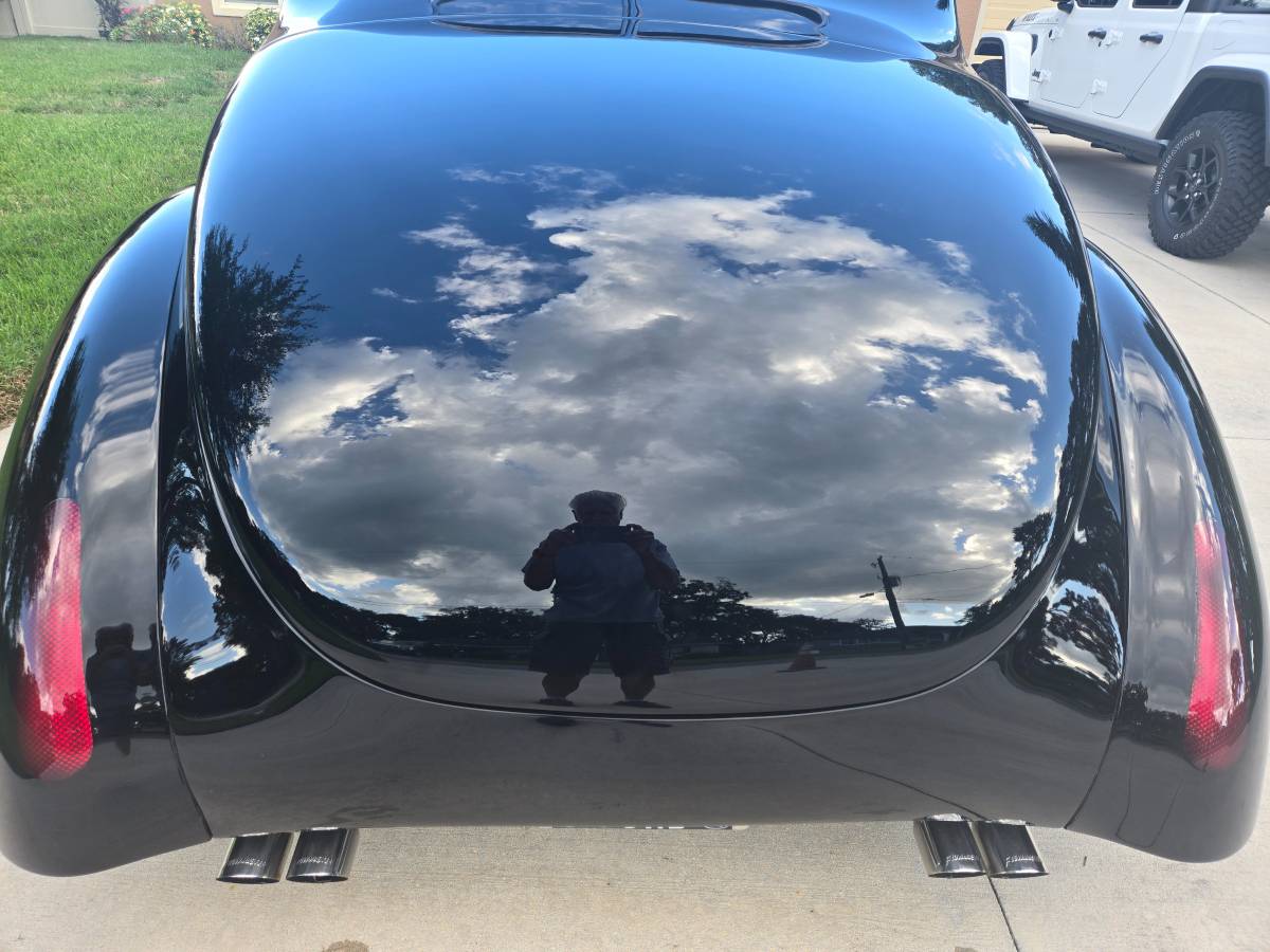 Ford-deluxe-coupe-1940-black-9