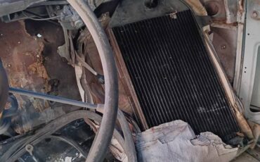 Ford-deluxe-coupe-1948-2