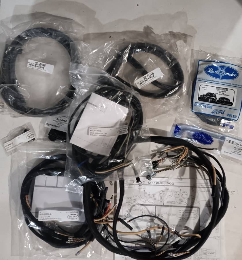 Ford-deluxe-coupe-1948-3