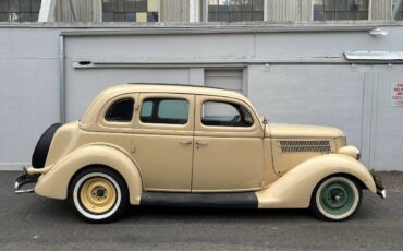 Ford-deluxe-sedan-1936-1