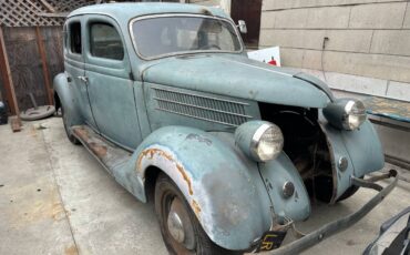 Ford-deluxe-sedan-1936-1