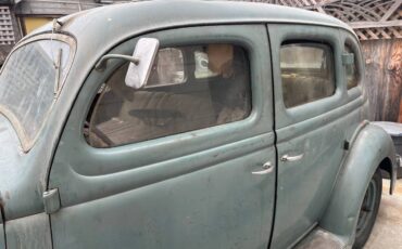 Ford-deluxe-sedan-1936-14