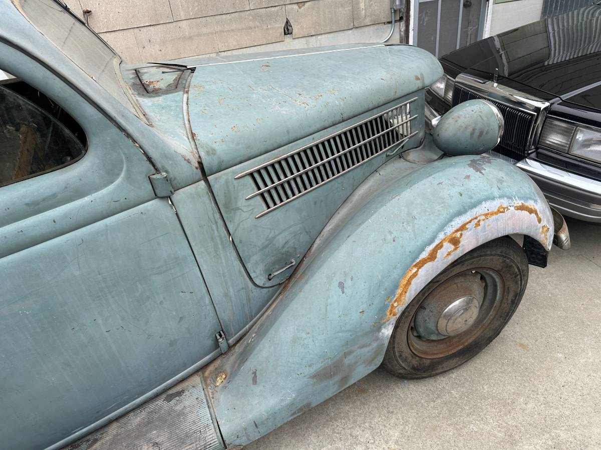 Ford-deluxe-sedan-1936-31