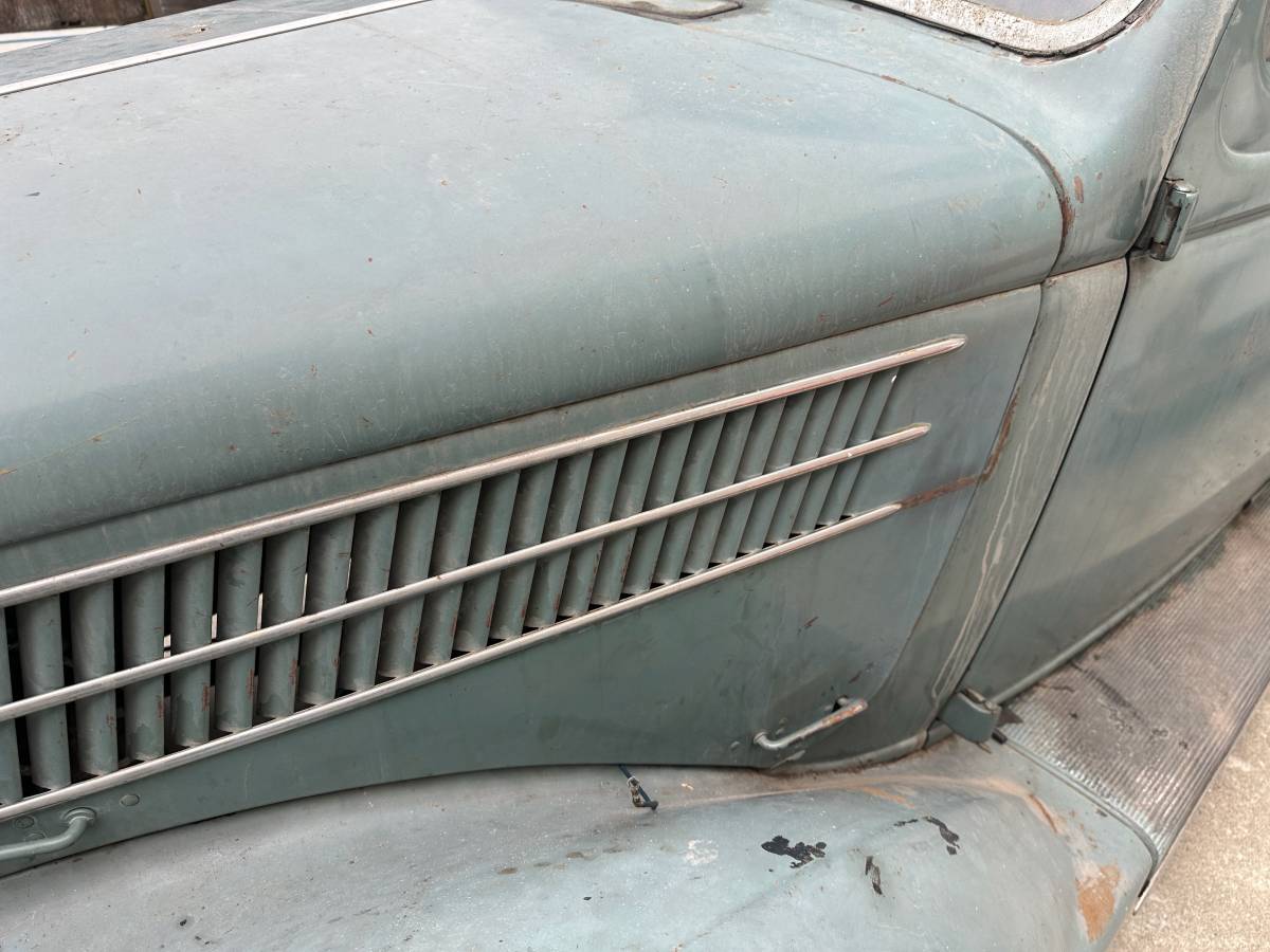 Ford-deluxe-sedan-1936-36