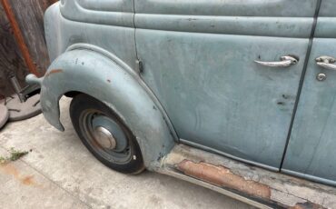 Ford-deluxe-sedan-1936-4