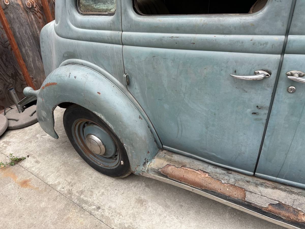 Ford-deluxe-sedan-1936-4