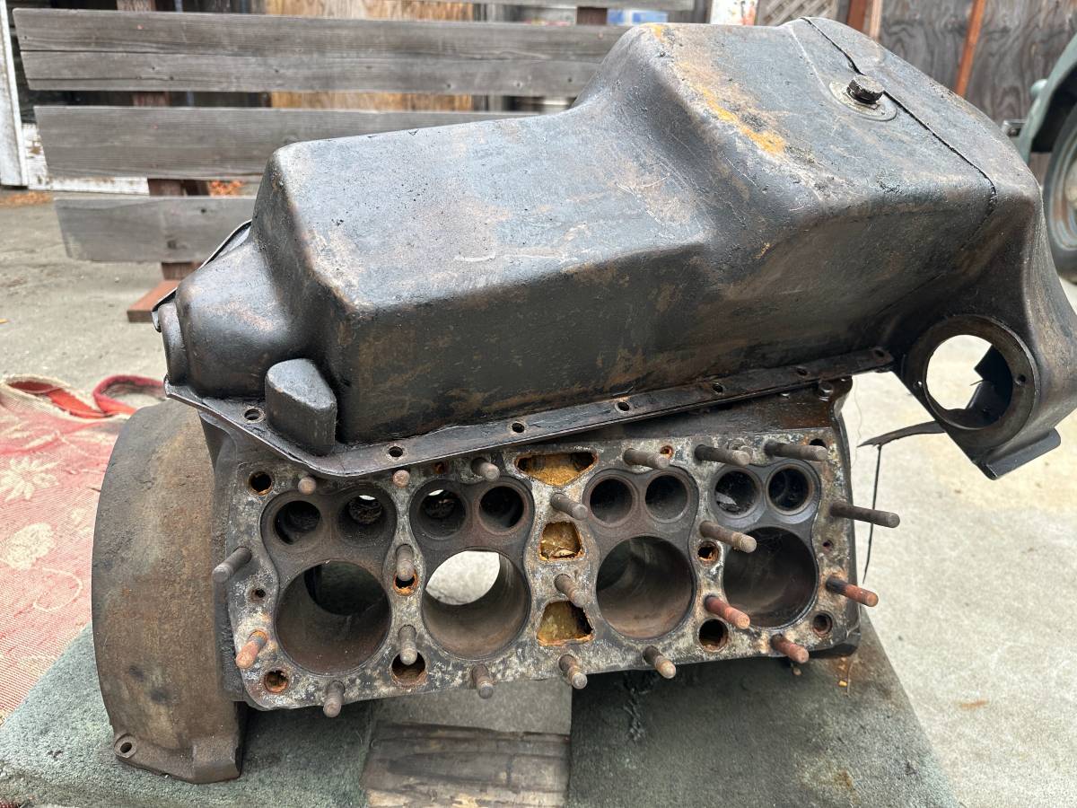 Ford-deluxe-sedan-1936-42