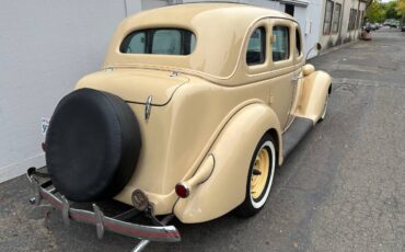 Ford-deluxe-sedan-1936-7