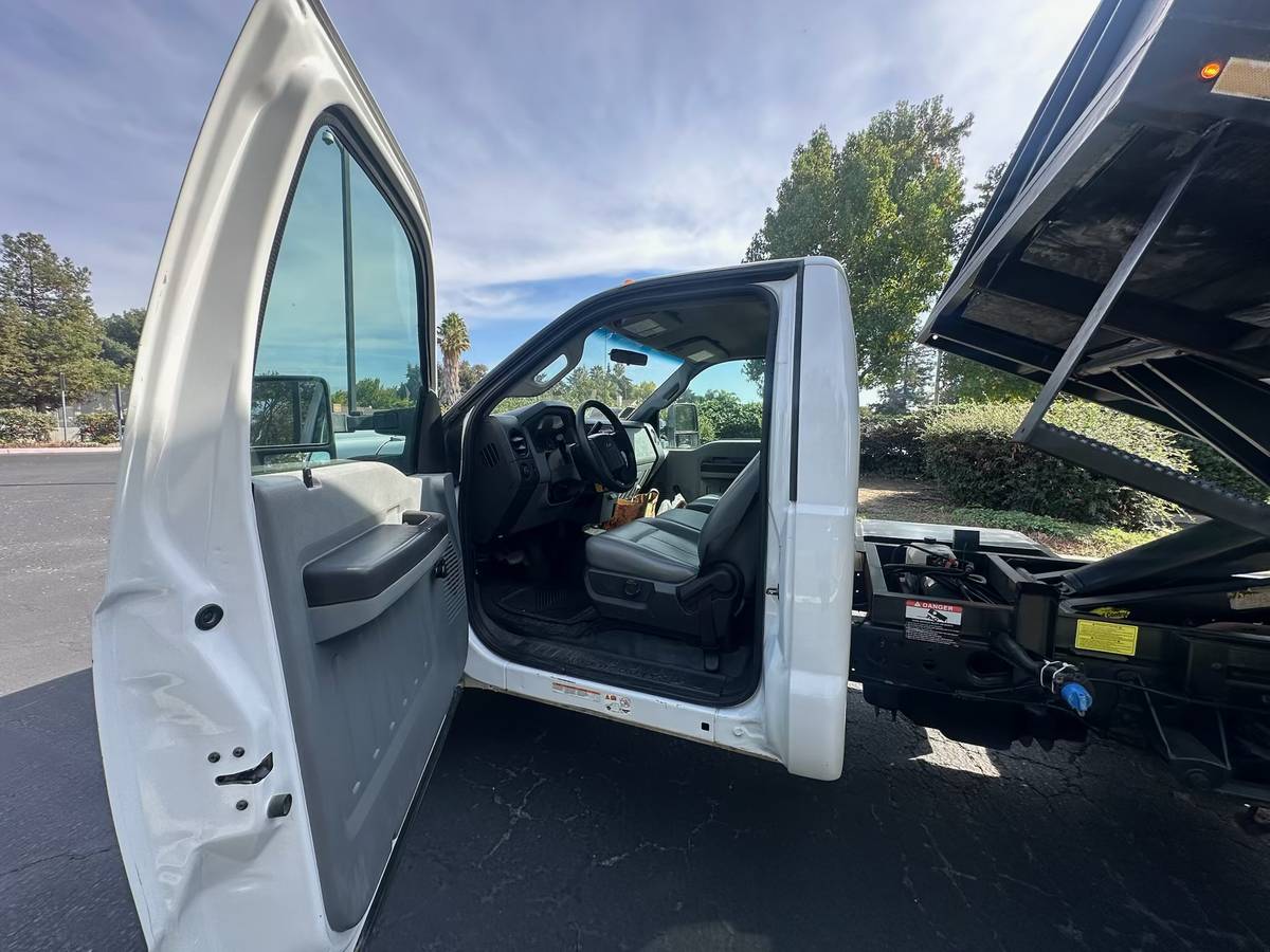 Ford-diesel-1981-white-6