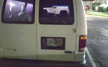 Ford-e-150-econoline-1993-white-4