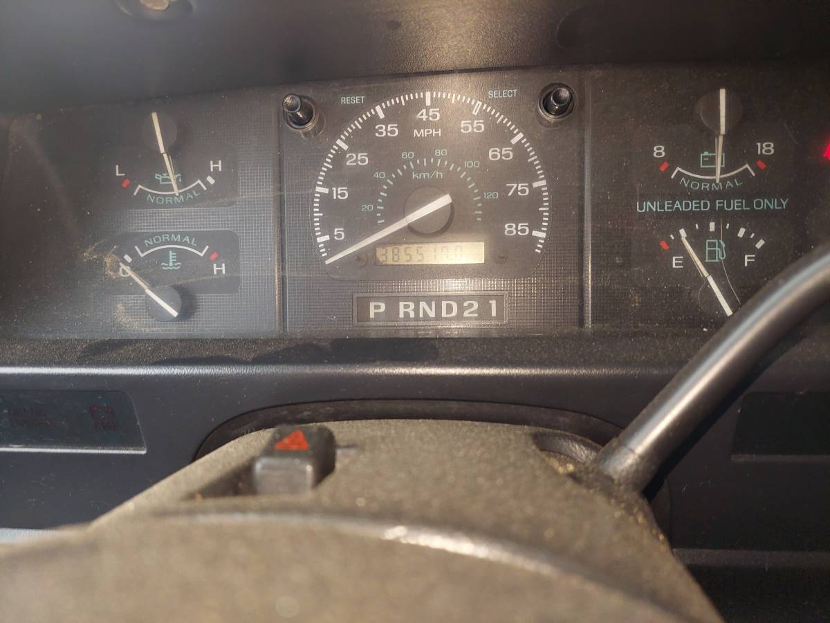 Ford-e-250-econoline-1996-white-1