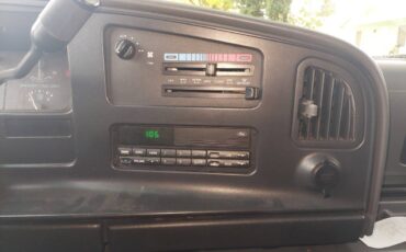 Ford-e-250-econoline-1996-white-2