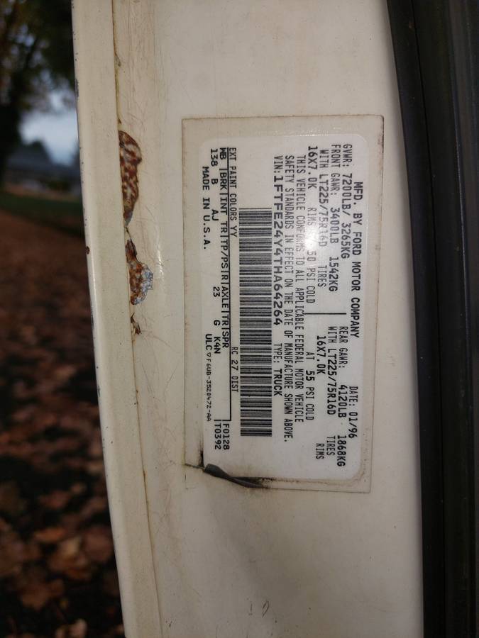 Ford-e-250-econoline-1996-white-3