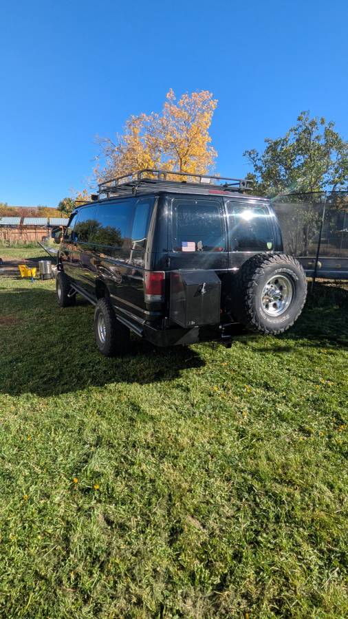 Ford-e-350-4x4-diesel-1996-black-9