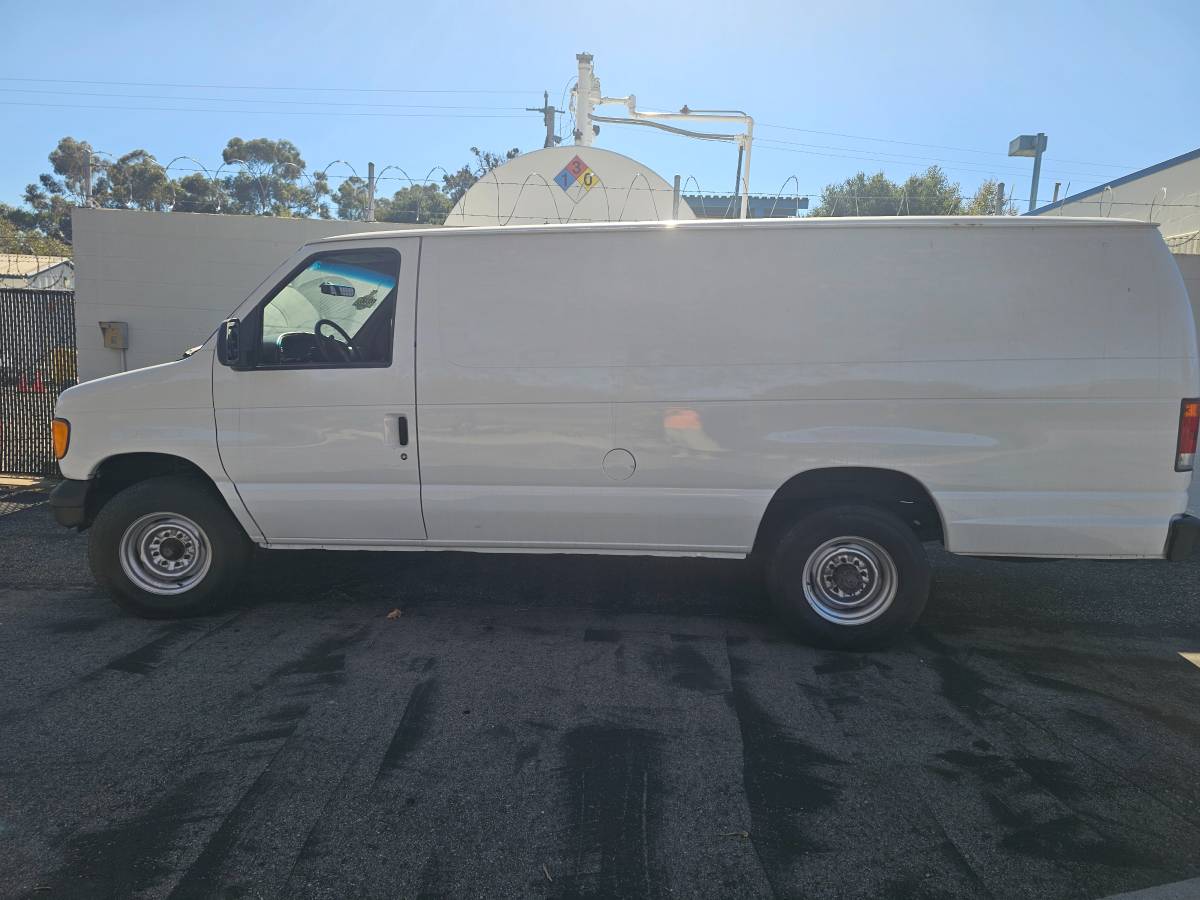 Ford-e-350-econoline-1994-white-4