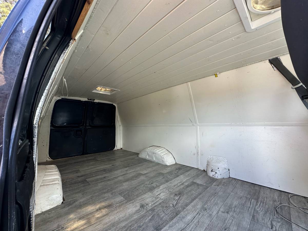 Ford-e-350-econoline-1995-black-15