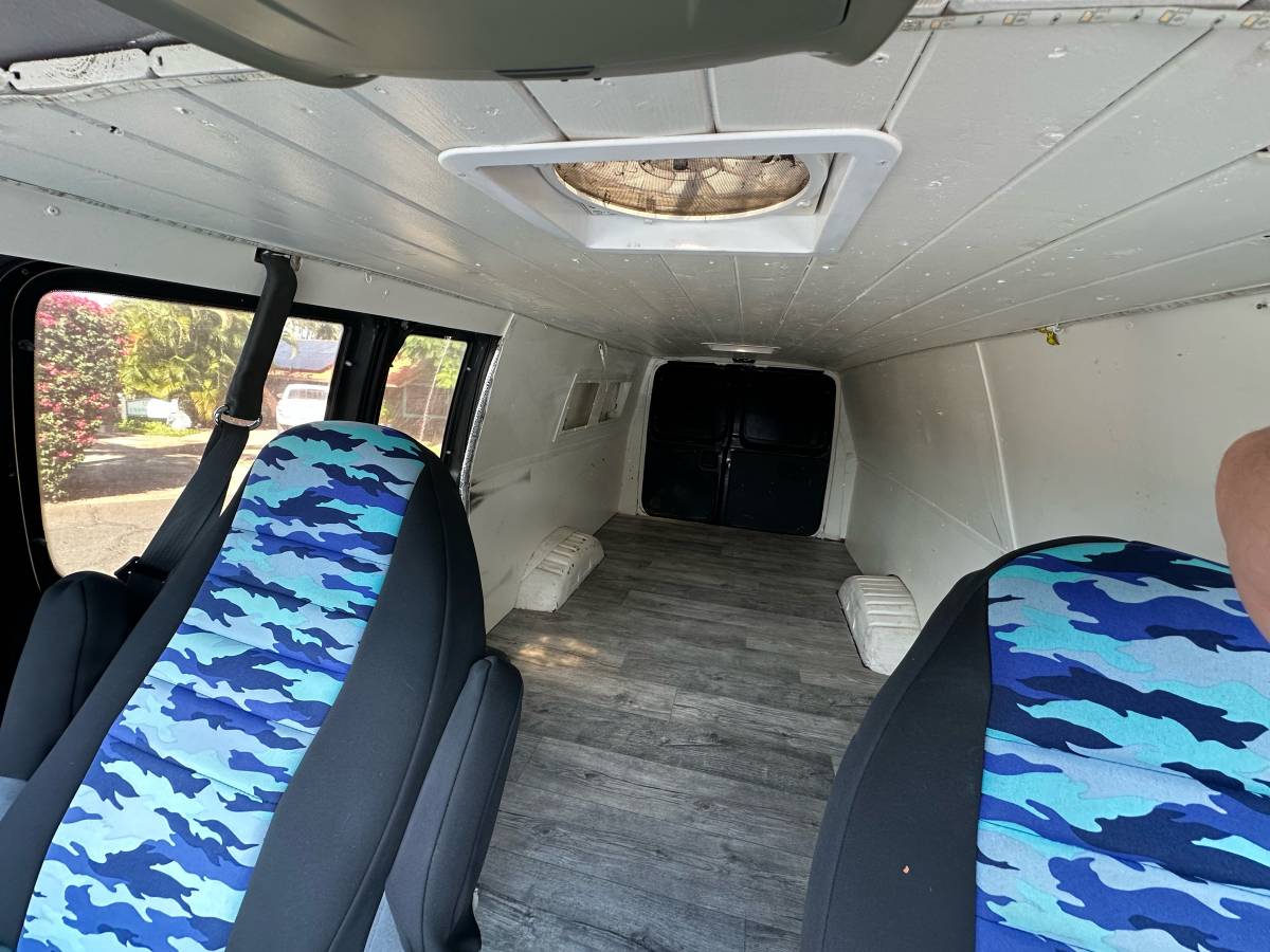 Ford-e-350-econoline-1995-black-21