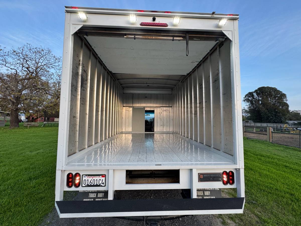 Ford-e-350-econoline-1996-white-14