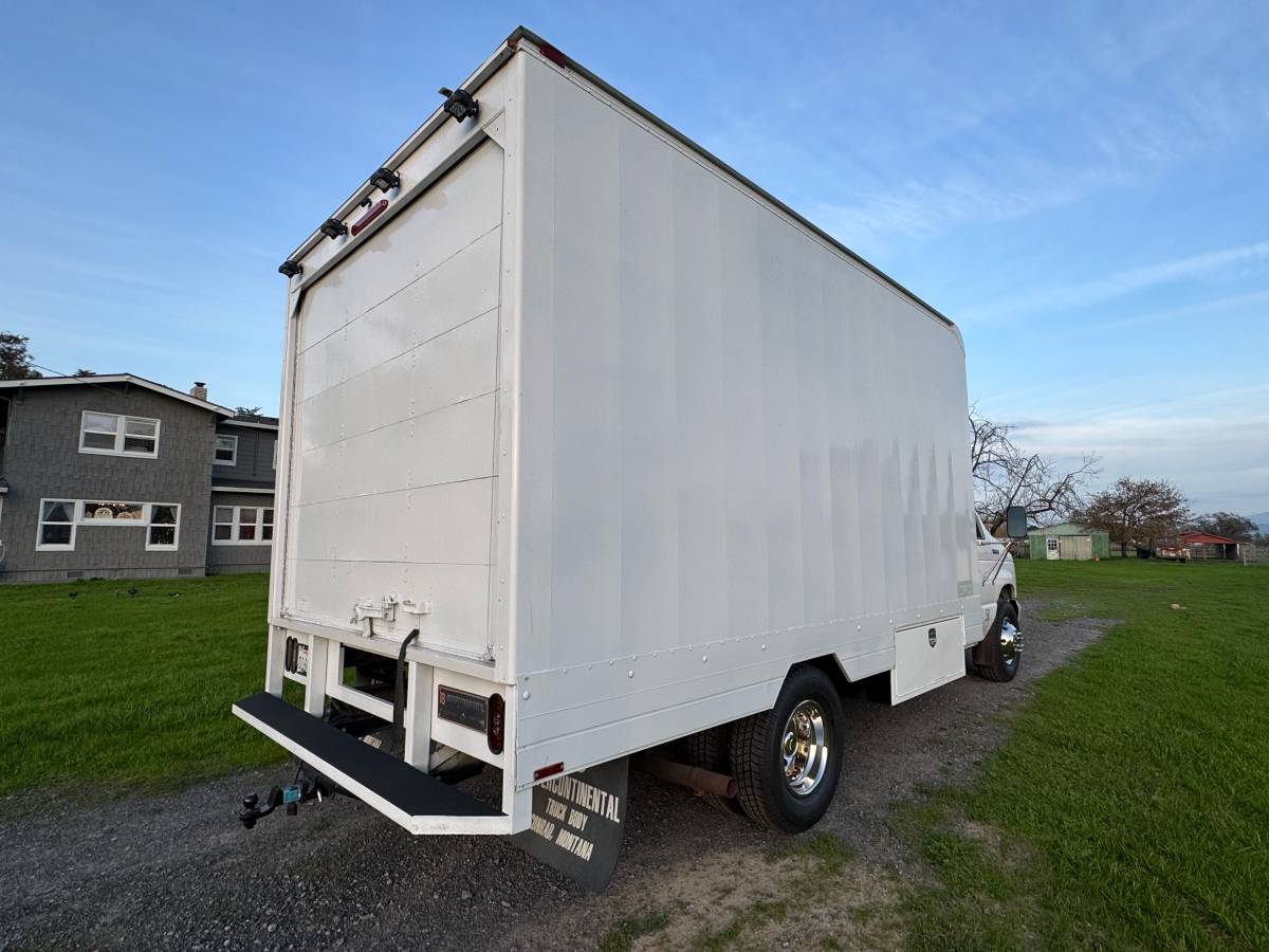 Ford-e-350-econoline-1996-white-7