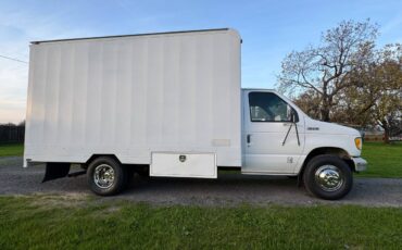 Ford-e-350-econoline-1996-white-8
