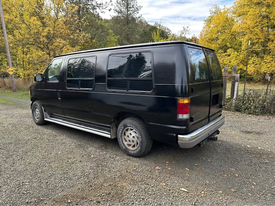 Ford-e150-1993-black-1