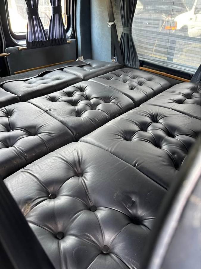 Ford-e150-1993-black-11