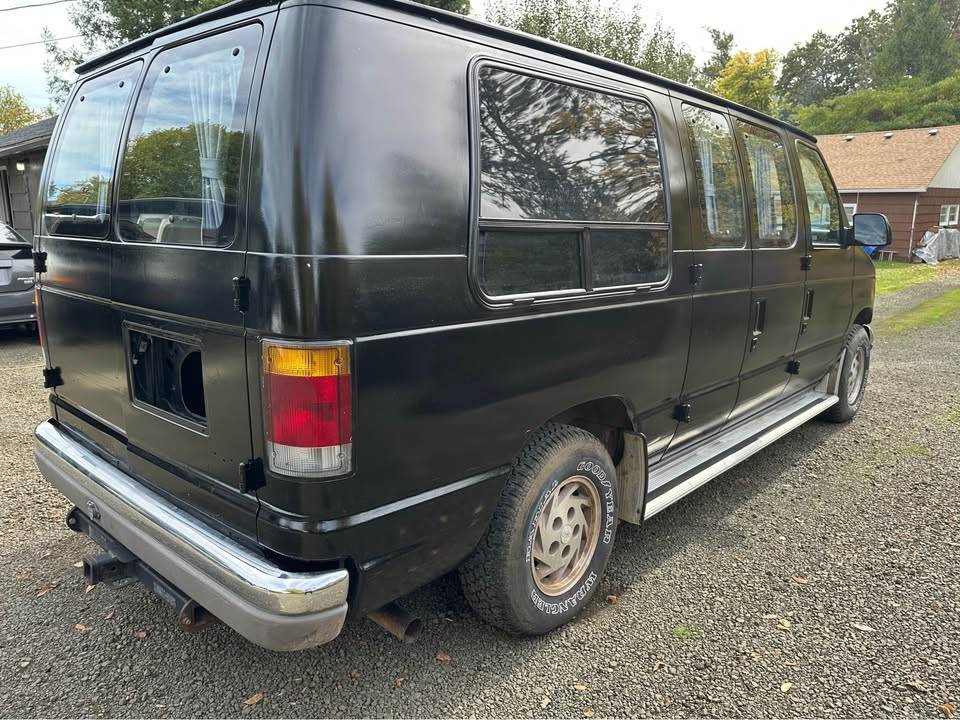 Ford-e150-1993-black-3
