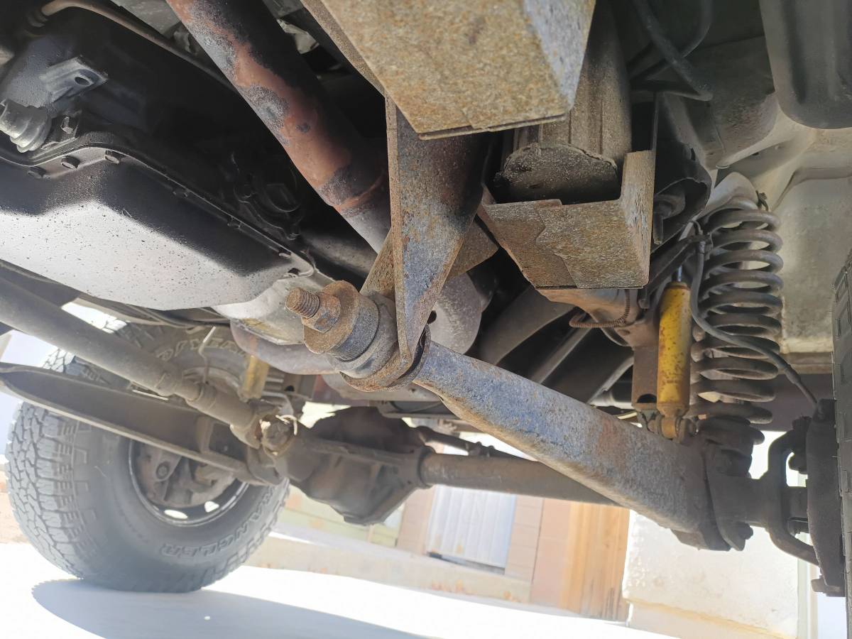 Ford-e150-4x4-1983-brown-12