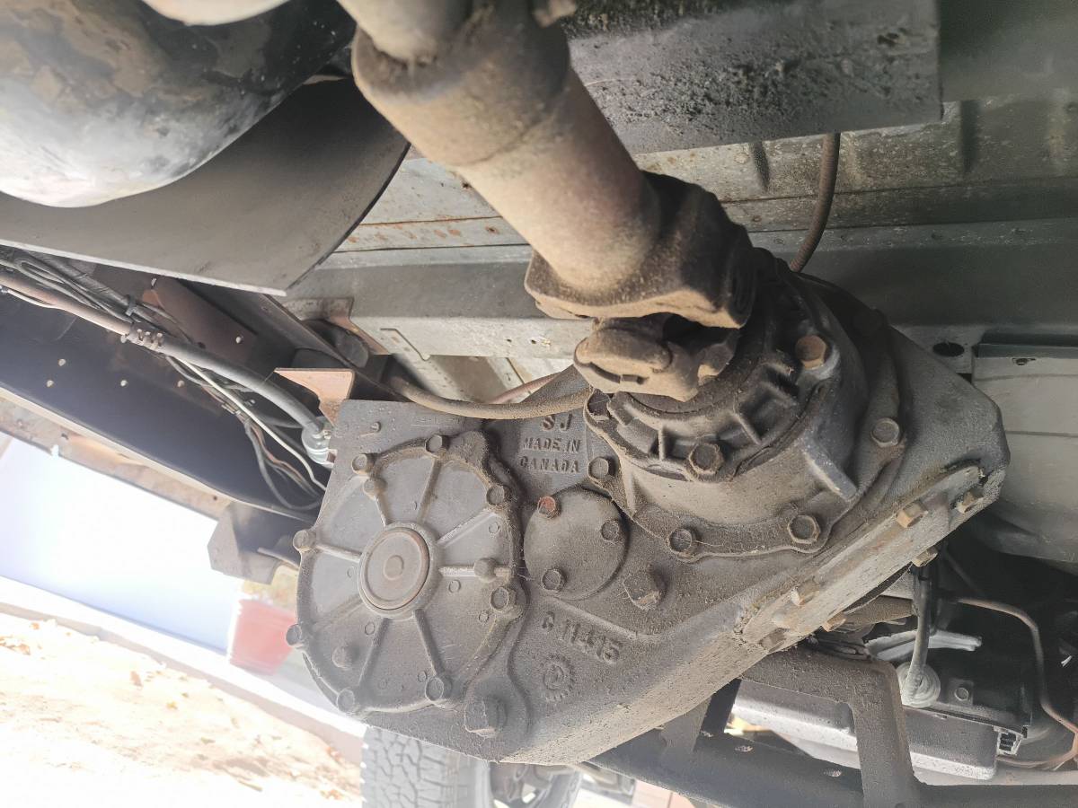 Ford-e150-4x4-1983-brown-13