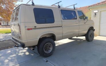 Ford-e150-4x4-1983-brown