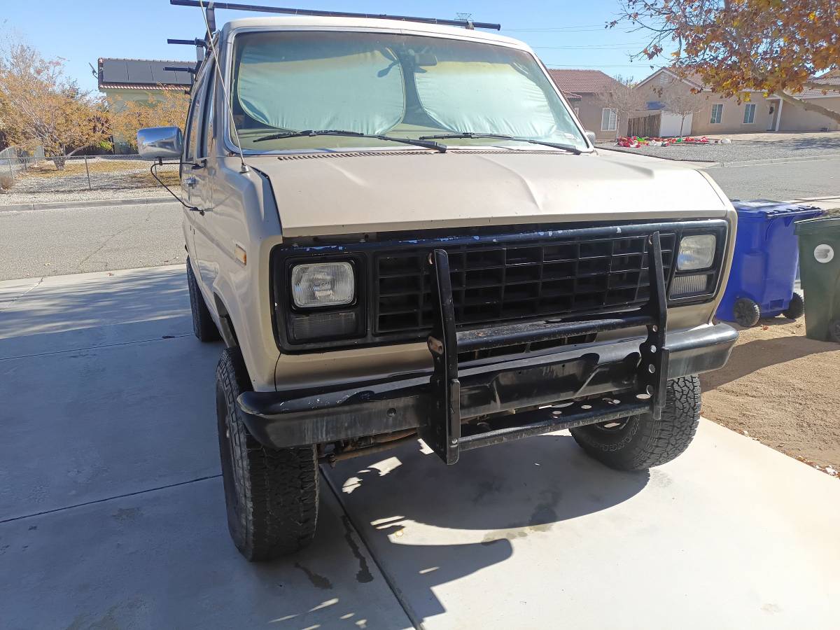 Ford-e150-4x4-1983-brown-6