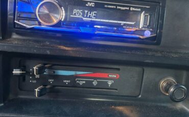 Ford-e150-cargo-van-1989-3