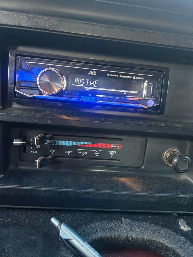 Ford-e150-cargo-van-1989-3