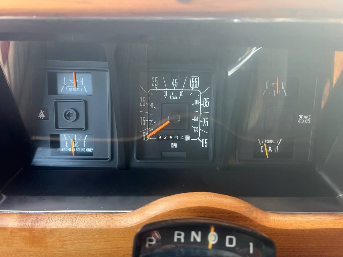 Ford-e150-conversion-van-1990-red-19